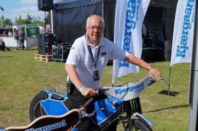 Ole Olsen var også forbi Kjærgaards telt for at teste evnerne på startmaskinen